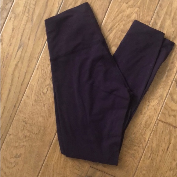 Lululemon High Times in Black Cherry - Picture 3 of 3